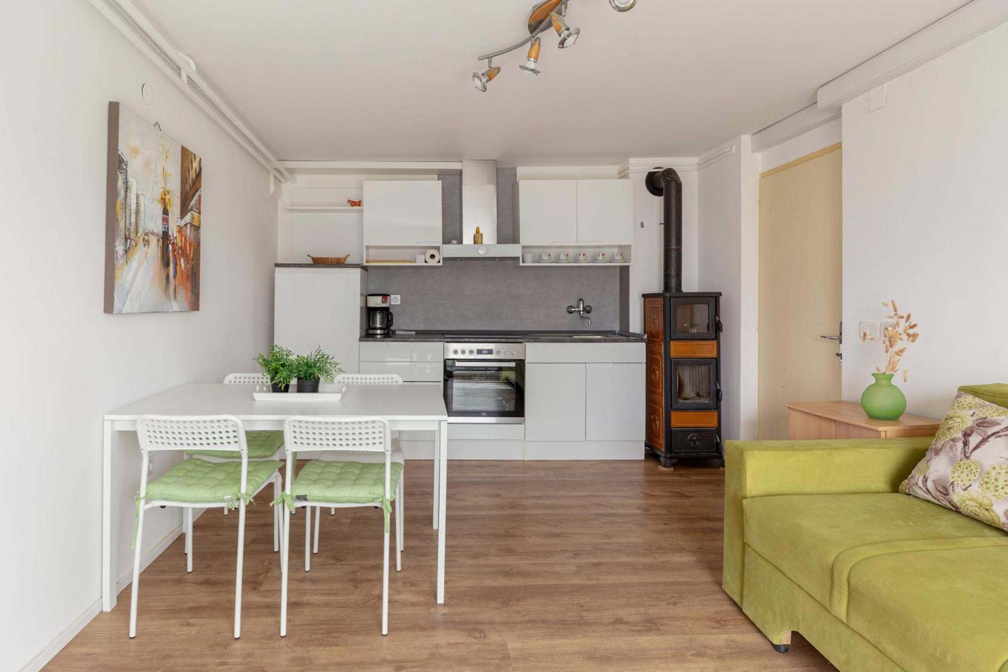 Apartments Znidar Spodnje Gorje ภายนอก รูปภาพ