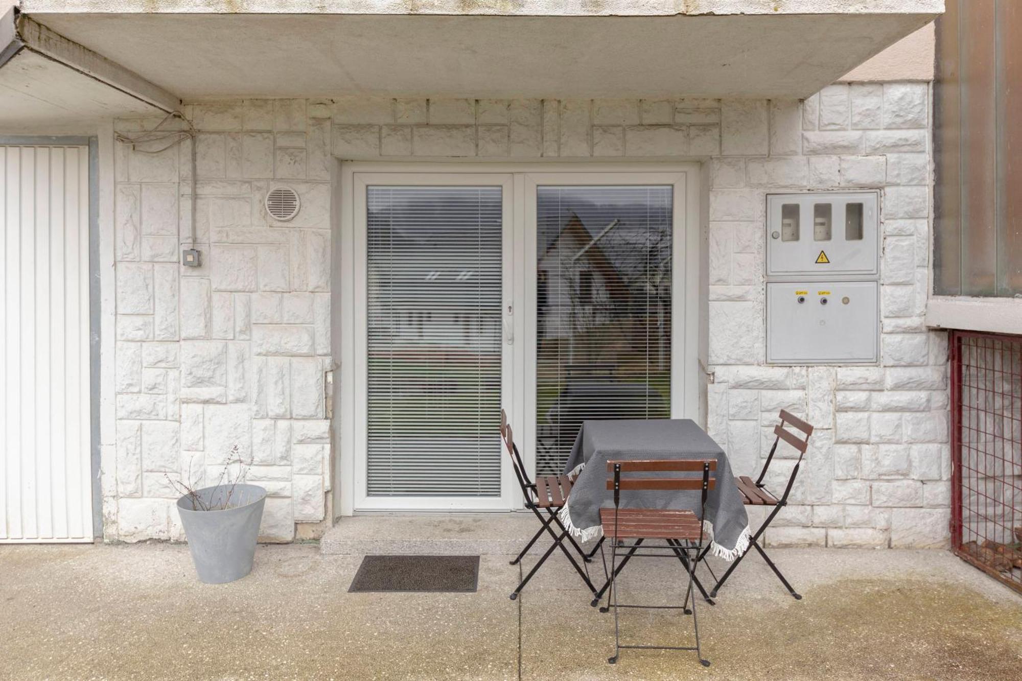 Apartments Znidar Spodnje Gorje ภายนอก รูปภาพ